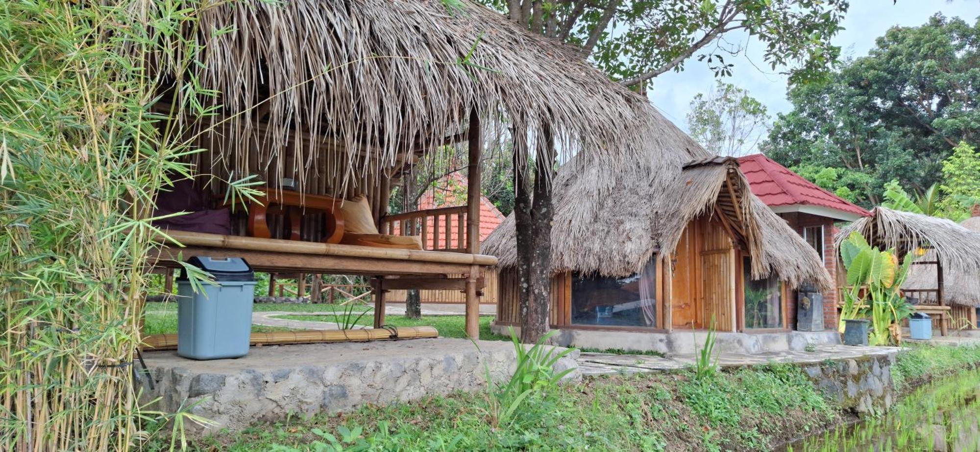 Uma Nirmala Aling-Aling Hotel Singaraja Екстериор снимка